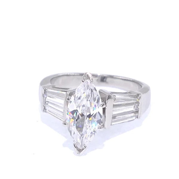 RR00032 - Rings, Platinum, Diamond, Mid-century